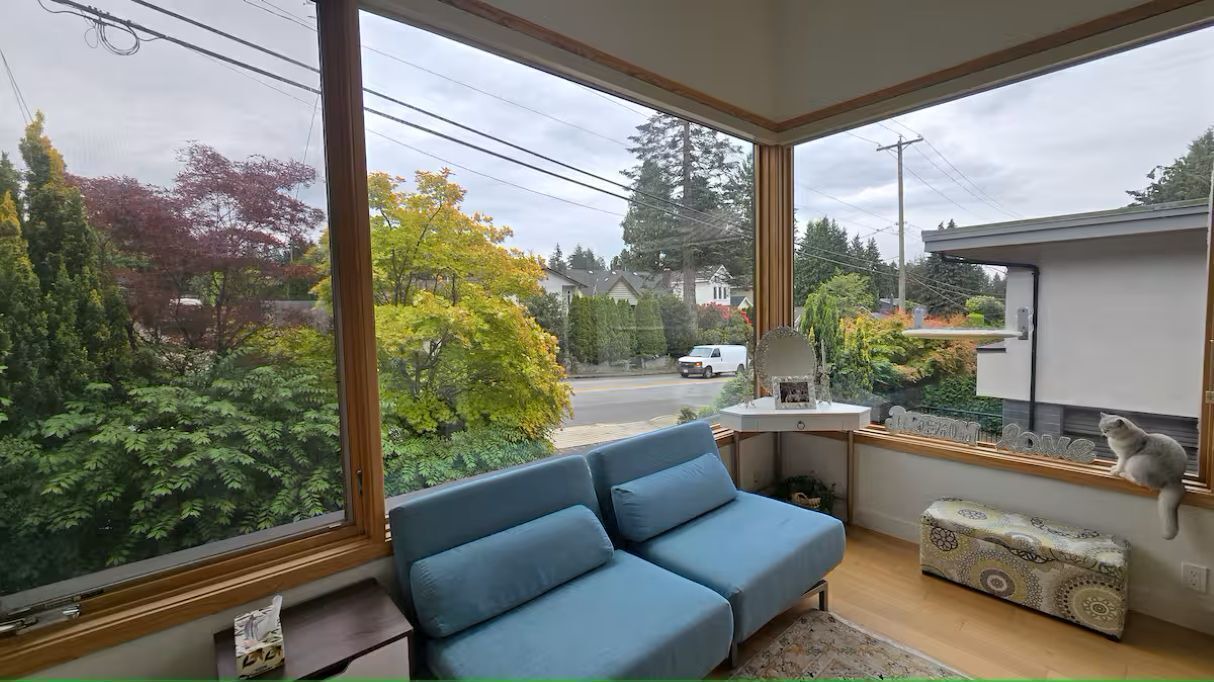 Photo of Livingroom in North Vancouver