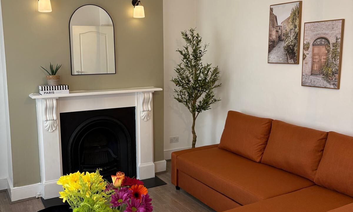 Photo of Livingroom in Highbury West