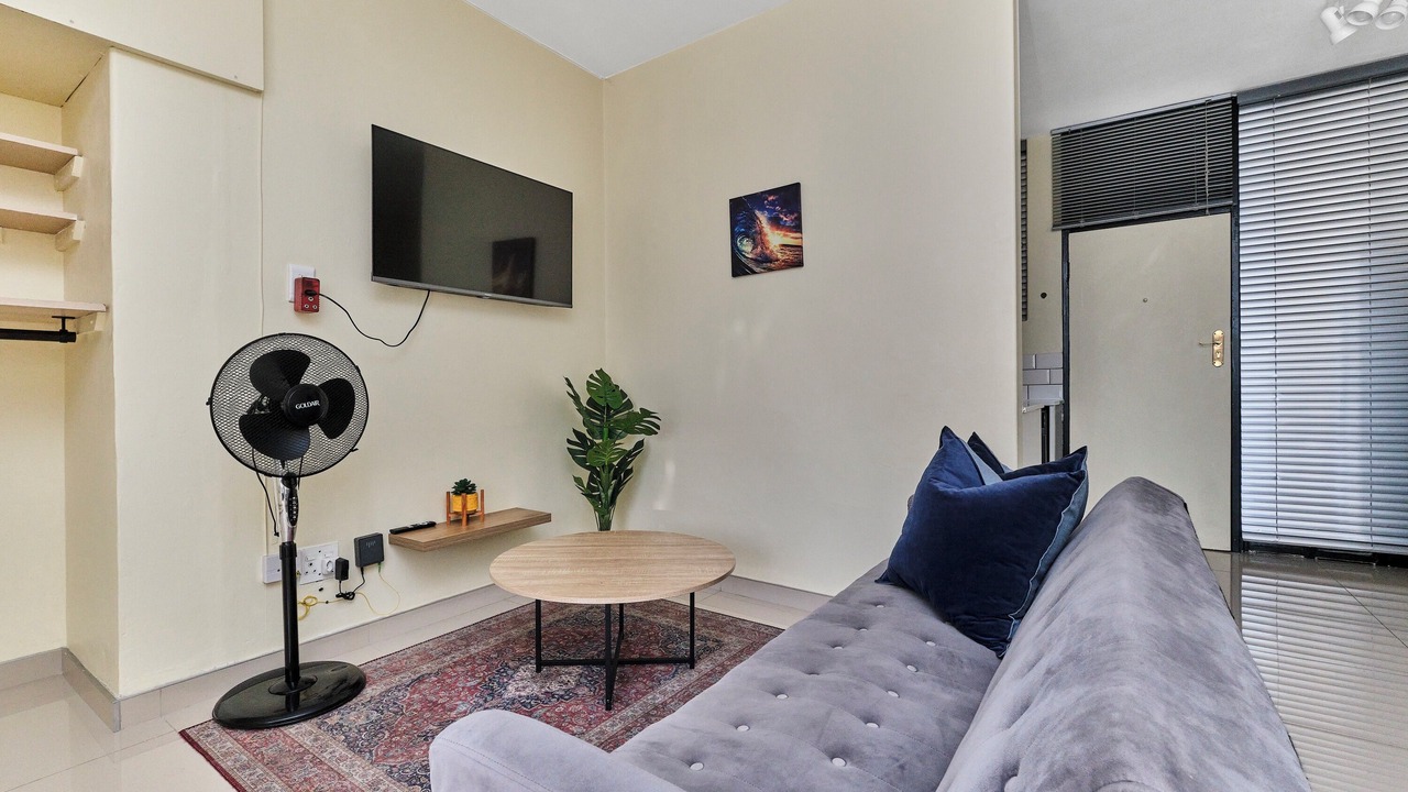 Photo of Livingroom in Greater Johannesburg Metropolitan Area
