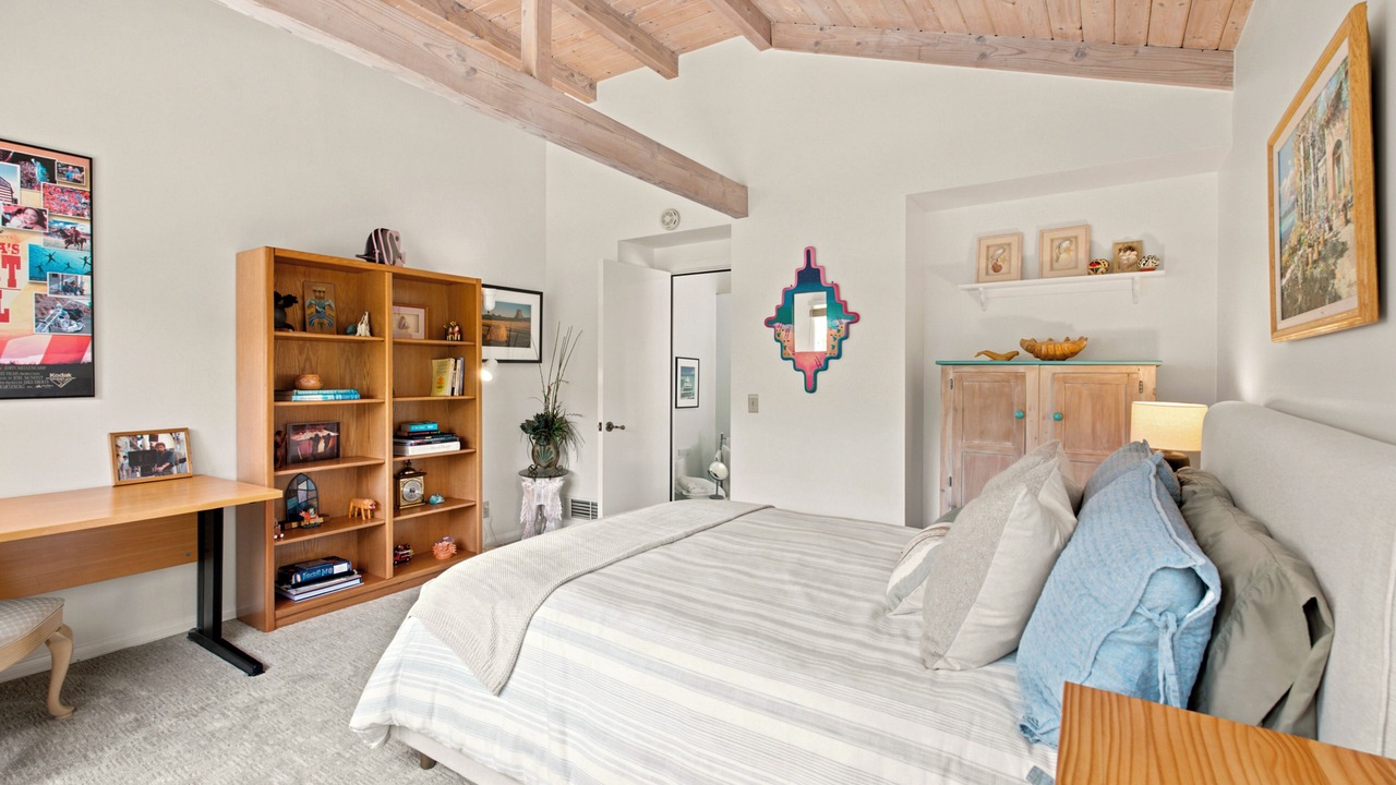 Photo of Bedroom in Carpinteria