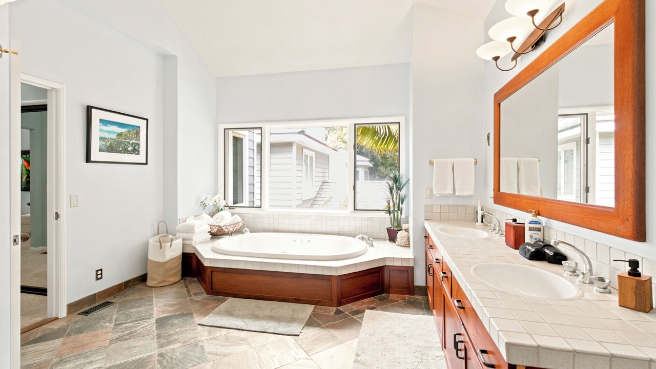 Photo of Bathroom in Carpinteria