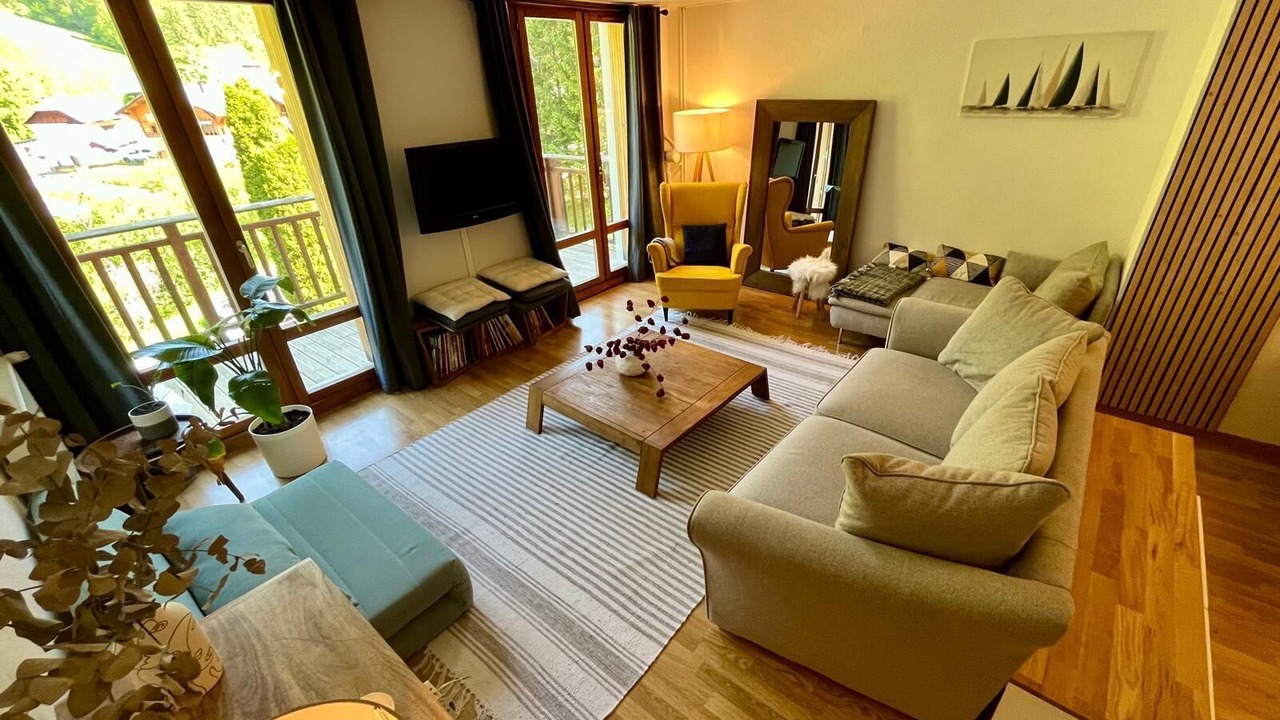 Photo of Livingroom in Montmin