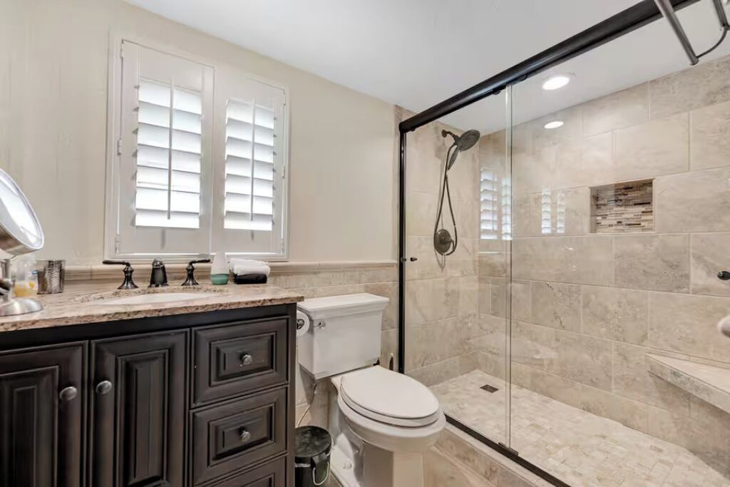 Photo of Bathroom in Hollywood Beach