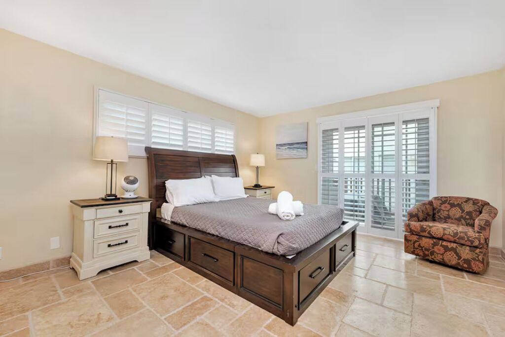 Photo of Bedroom in Hollywood Beach