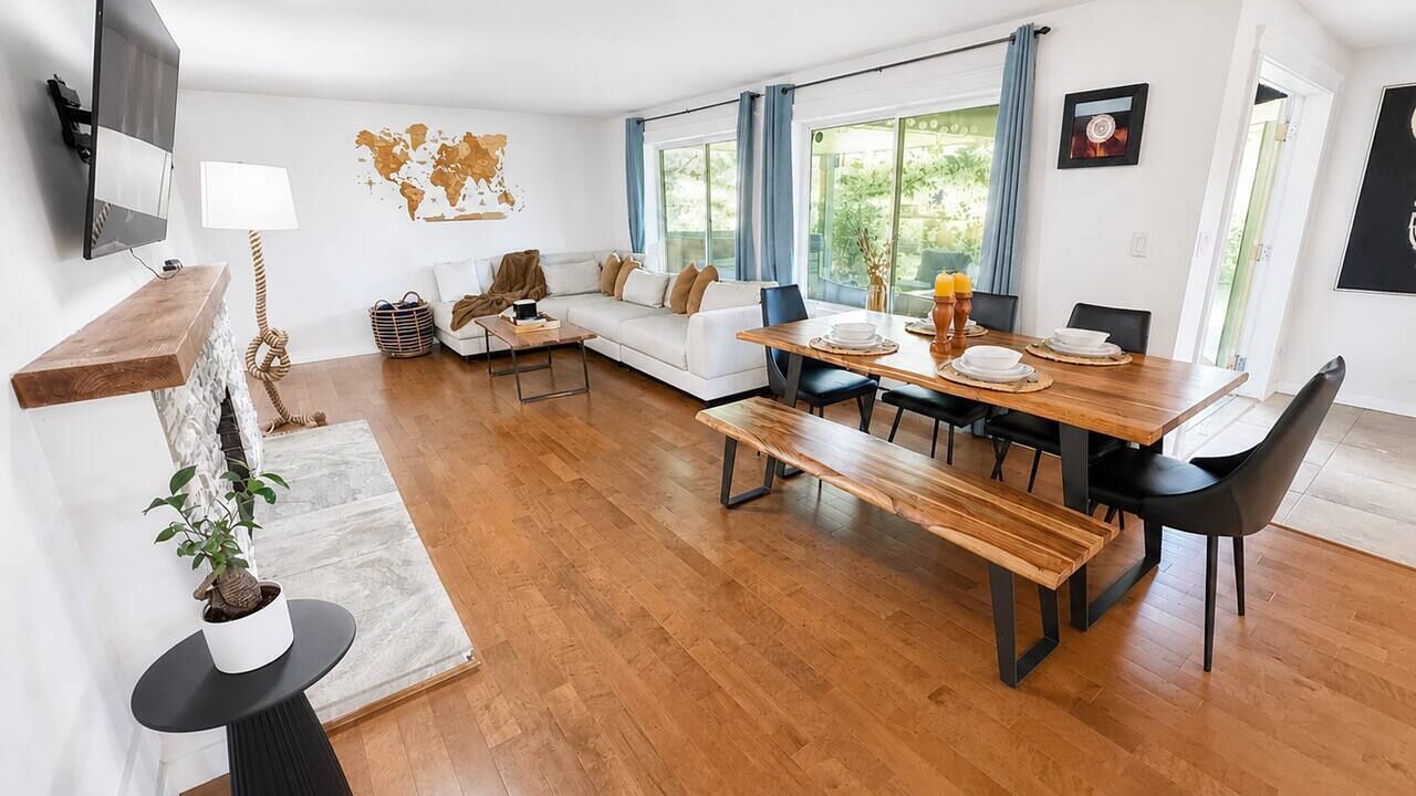 Photo of Bedroom in District of North Vancouver