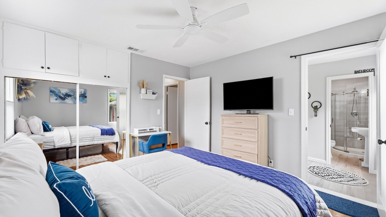 Photo of Bedroom in Old Towne