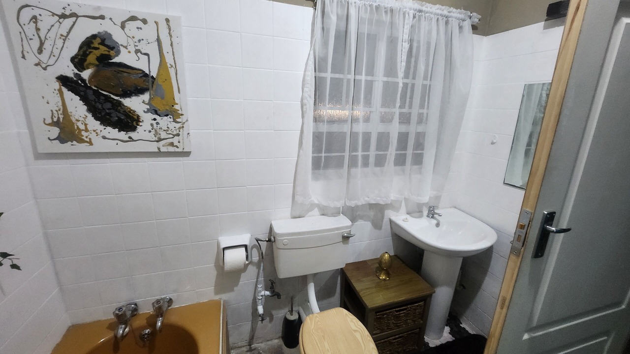 Photo of Bathroom in Greater Johannesburg Metropolitan Area