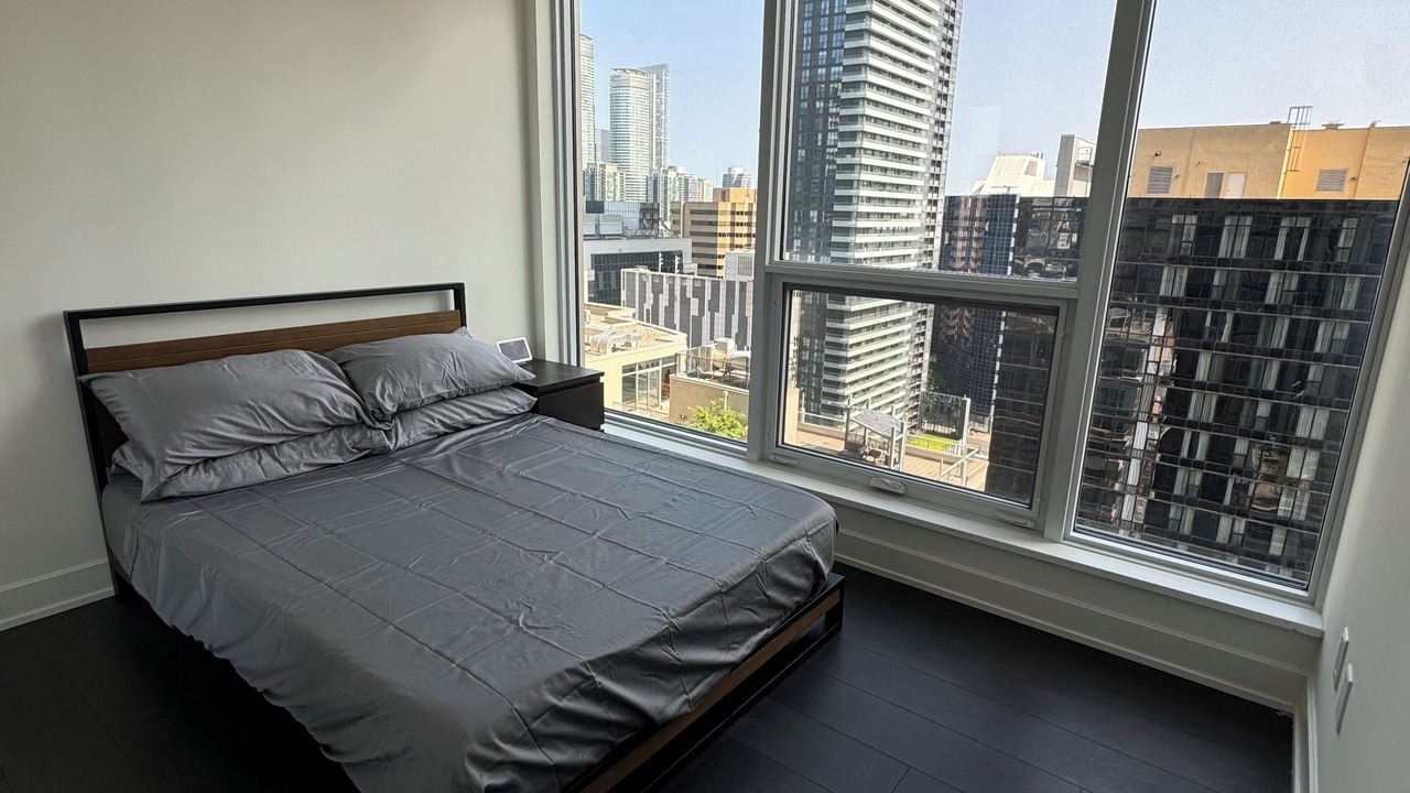 Photo of Bedroom in Toronto Entertainment District