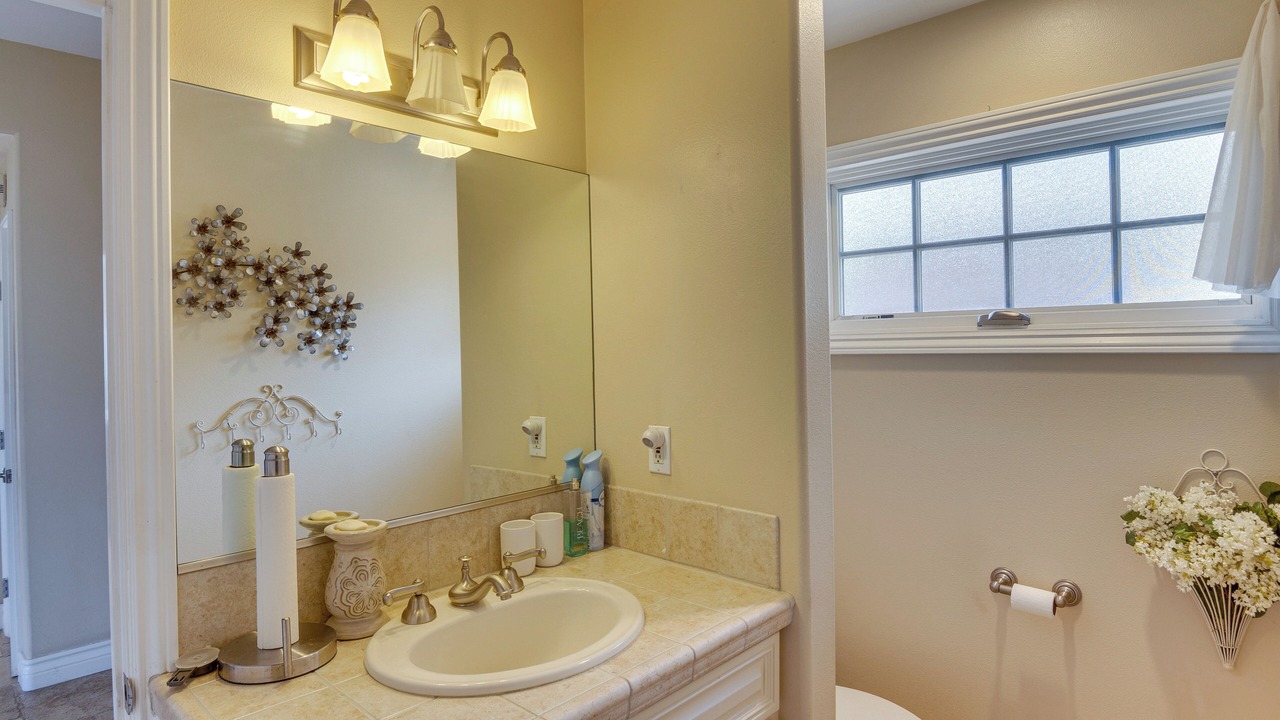 Photo of Bathroom in Simi Valley