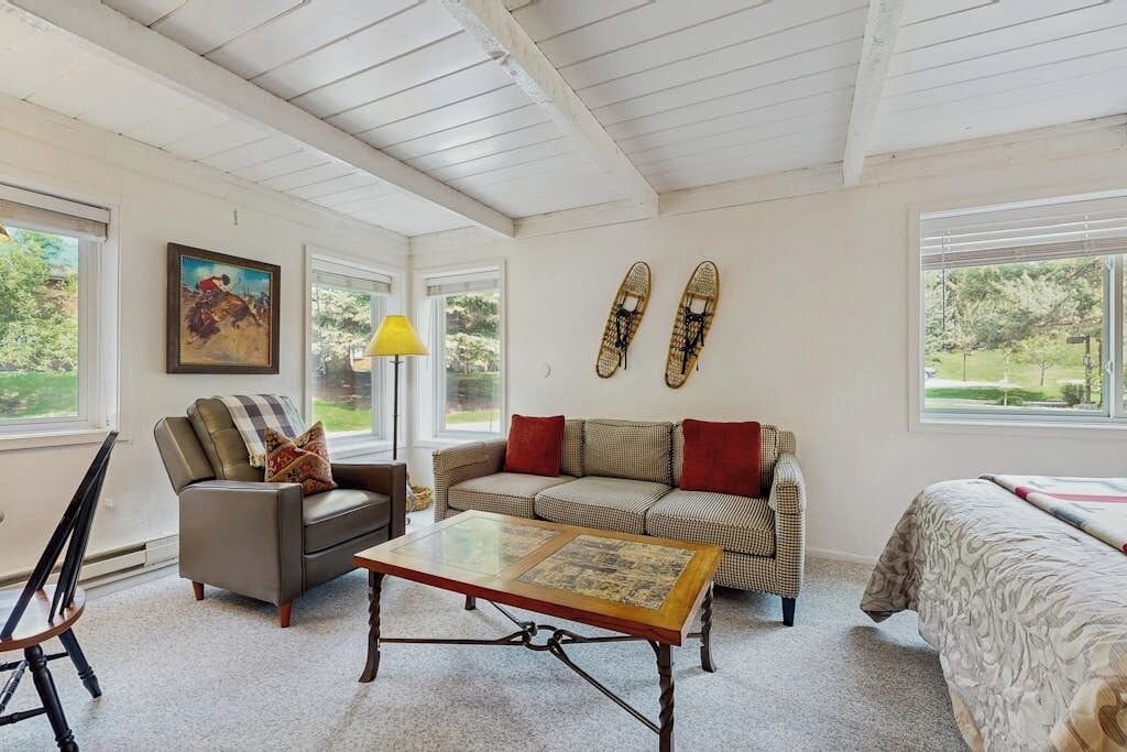Photo of Livingroom in Elkhorn