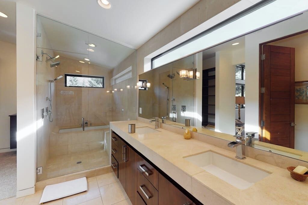 Photo of Bathroom in Warm Springs