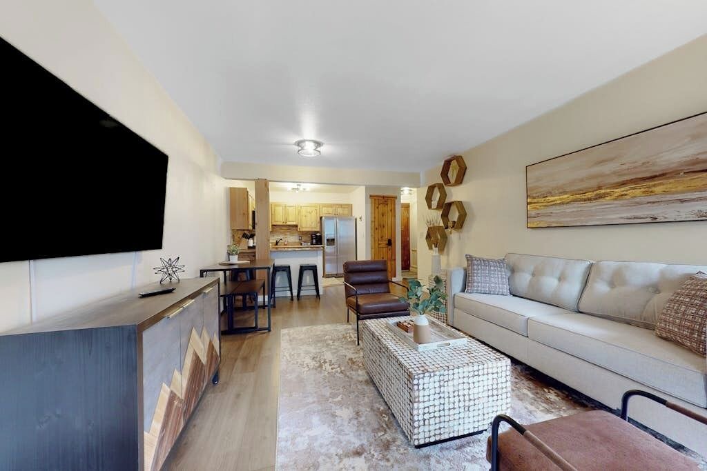 Photo of Livingroom in Copper Mountain Village