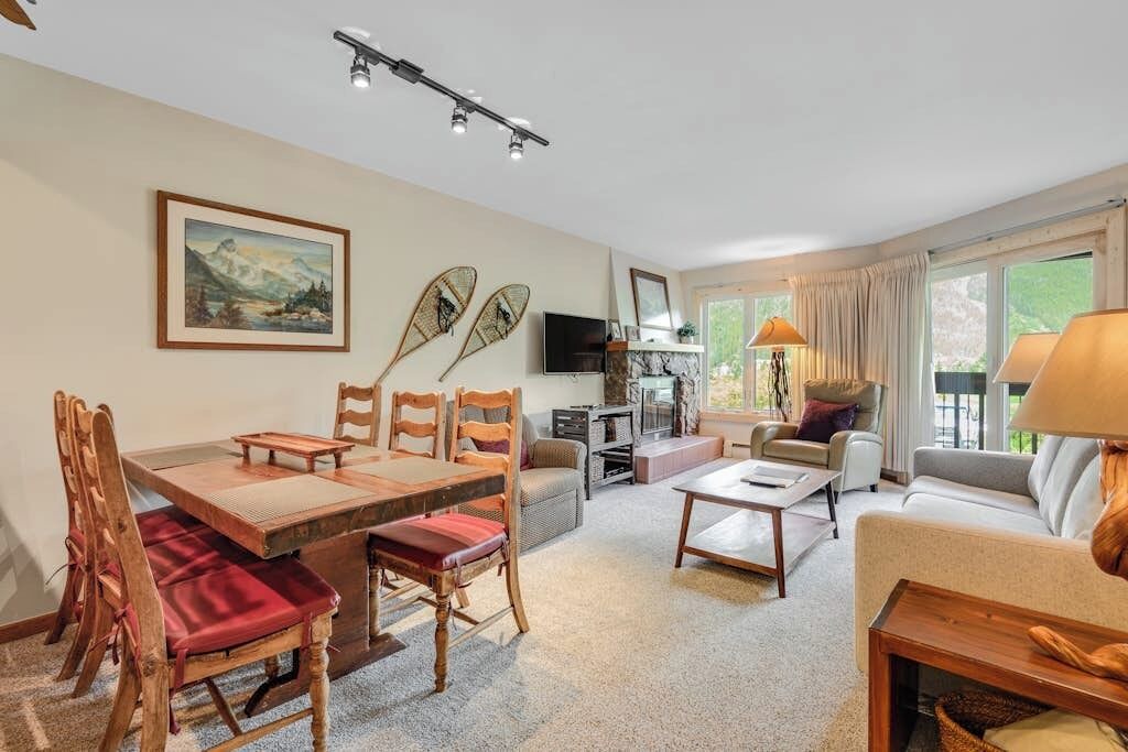 Photo of Livingroom in Copper Mountain Village