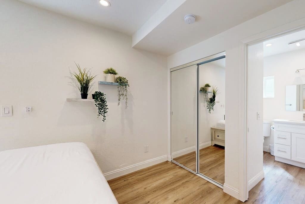 Photo of Bedroom in Santa Ana Heights