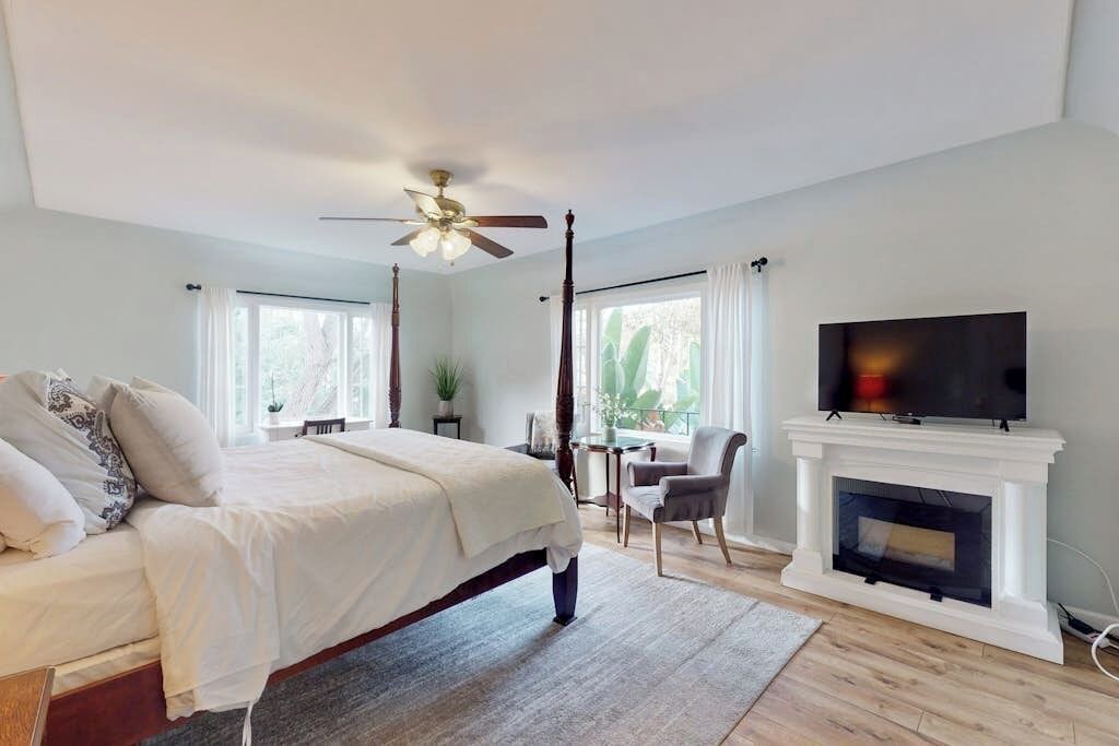 Photo of Bedroom in East Beach