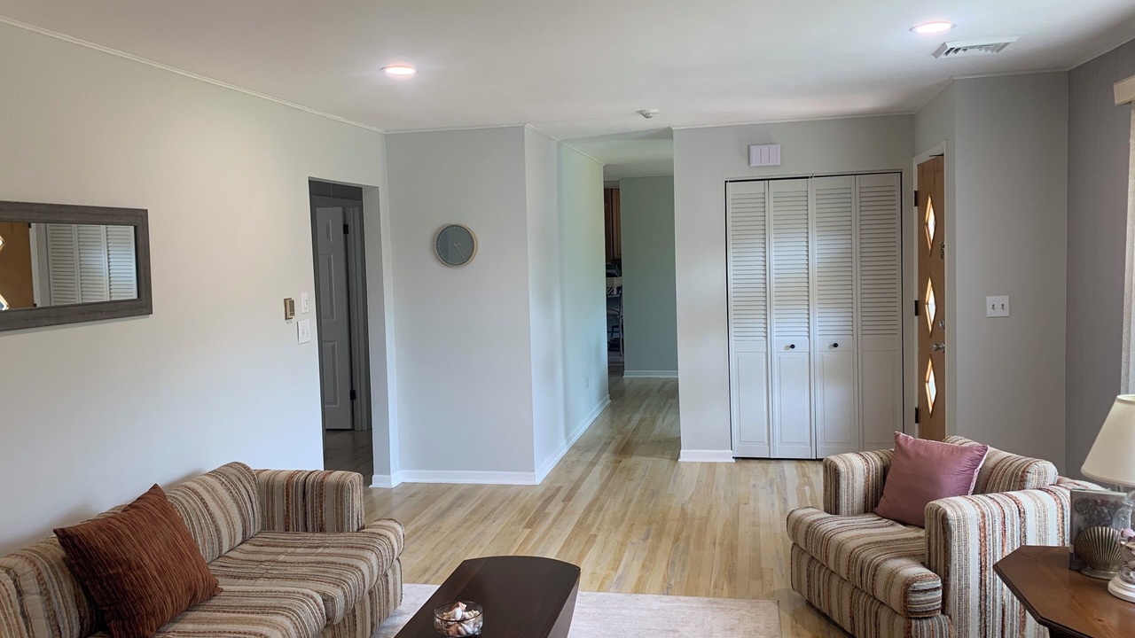 Photo of Livingroom in Cape May Court House