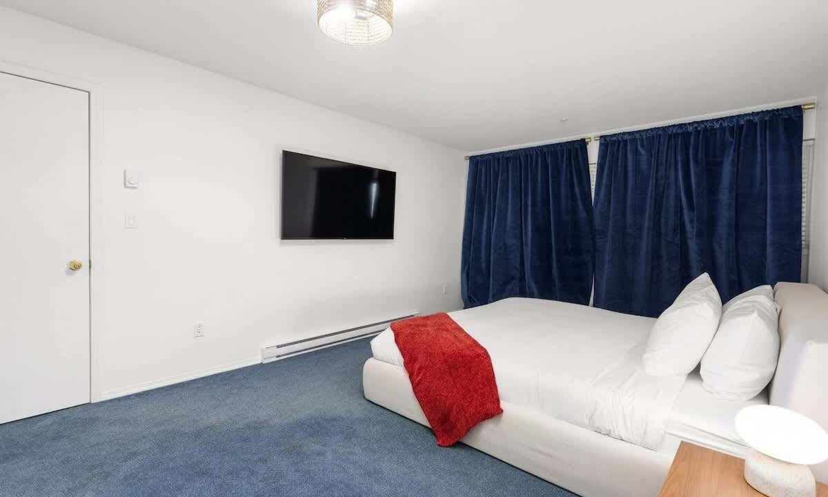 Photo of Bedroom in Blueberry Hill