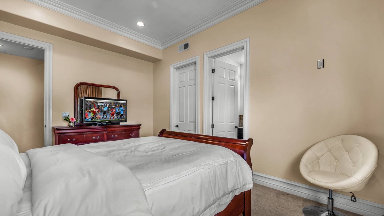 Photo of Bathroom in Woodland Hills