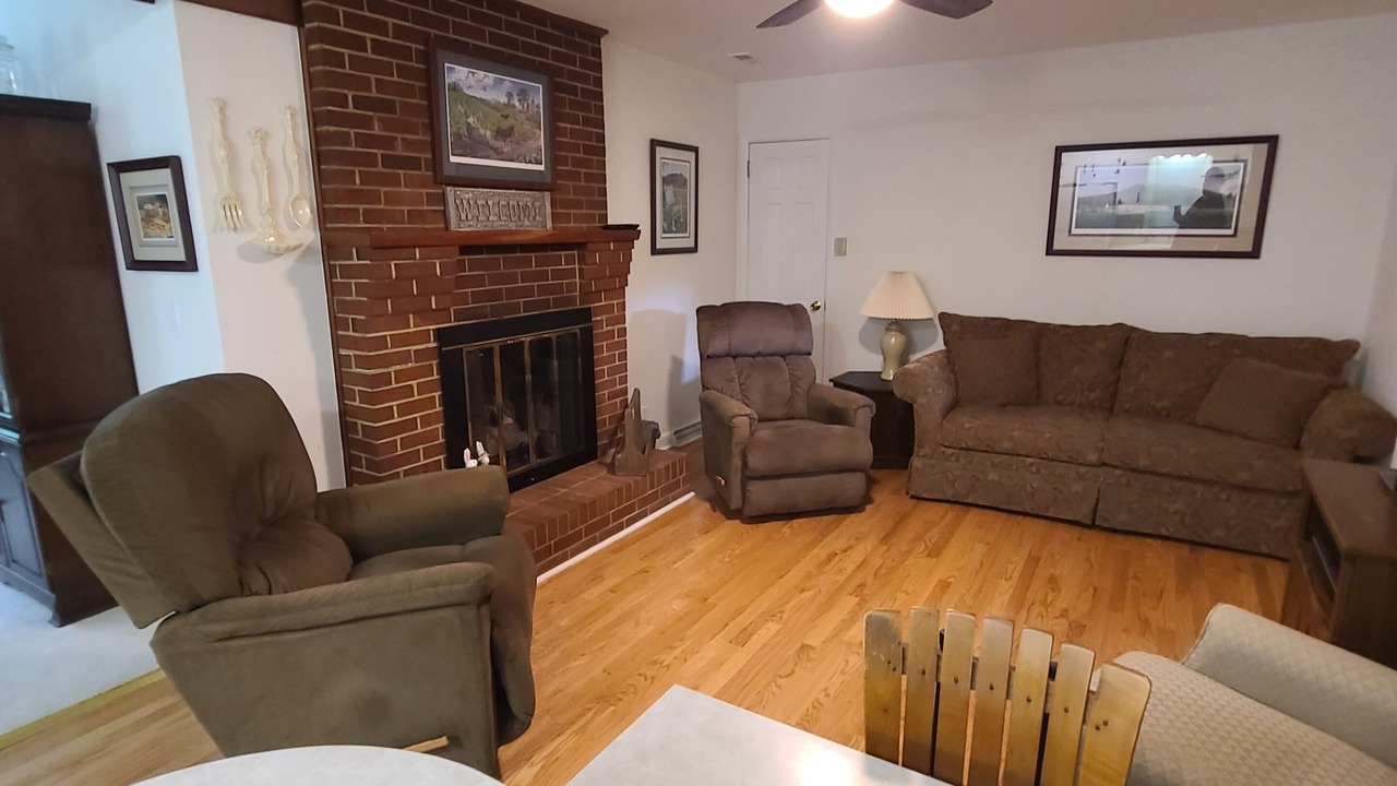 Photo of Livingroom in Pilot Mountain