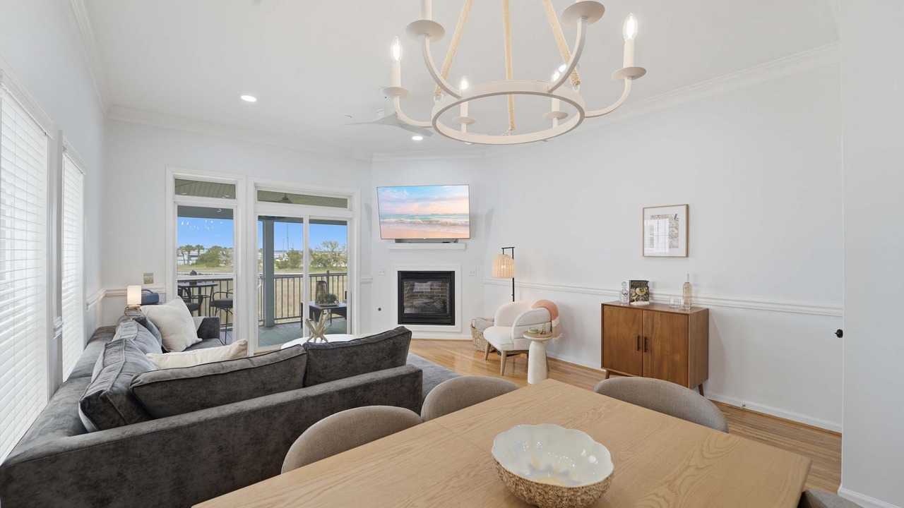 Photo of Livingroom in Waters Edge