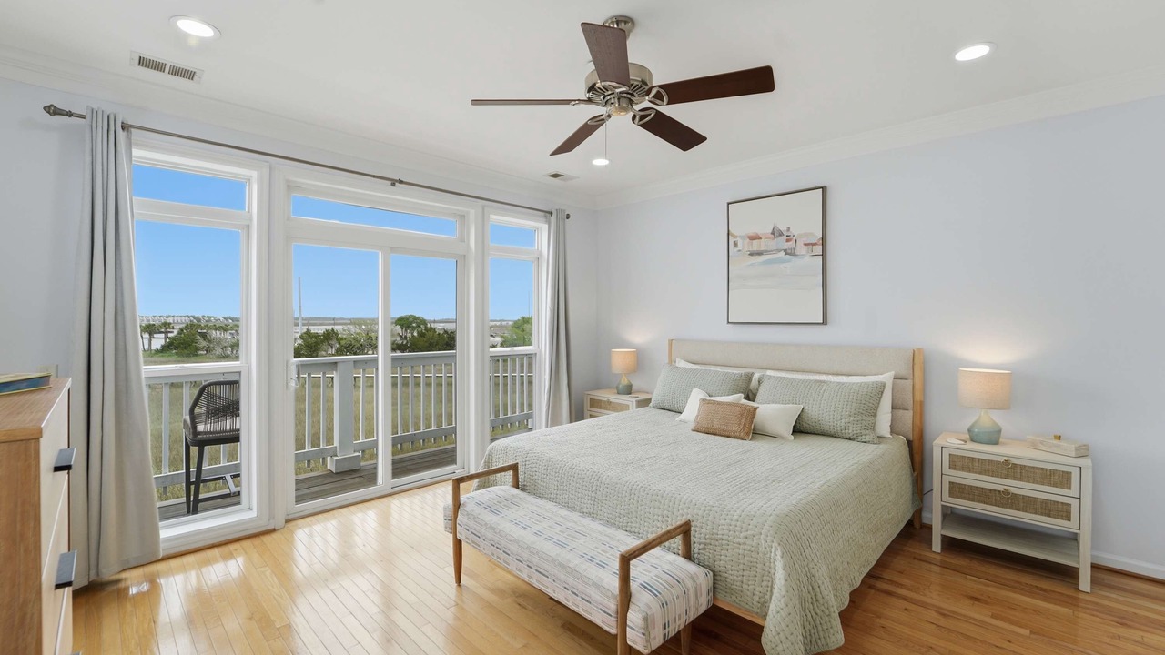 Photo of Bedroom in Waters Edge