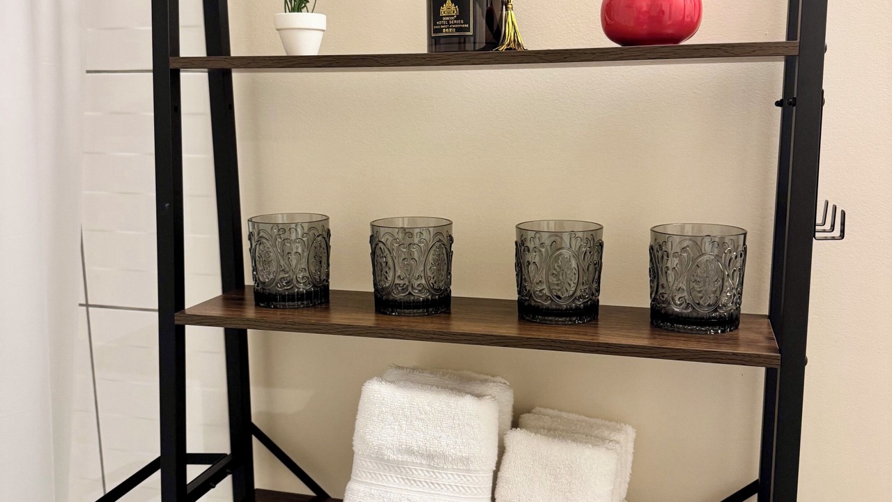Photo of Bathroom in Hollyburn