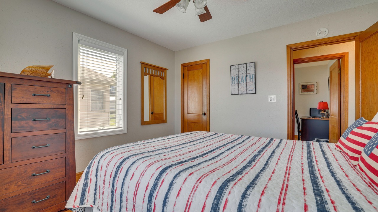 Photo of Bedroom in Lake City