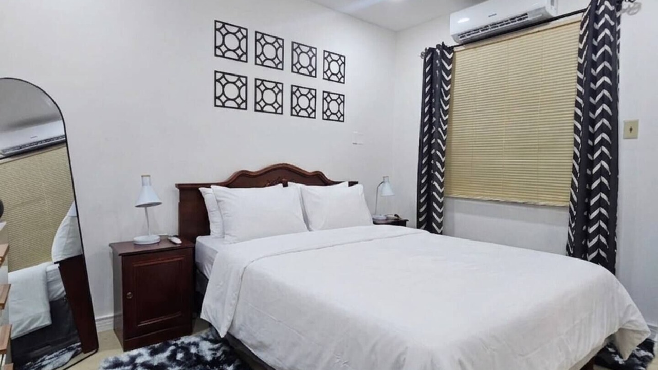 Photo of Bedroom in Diamond