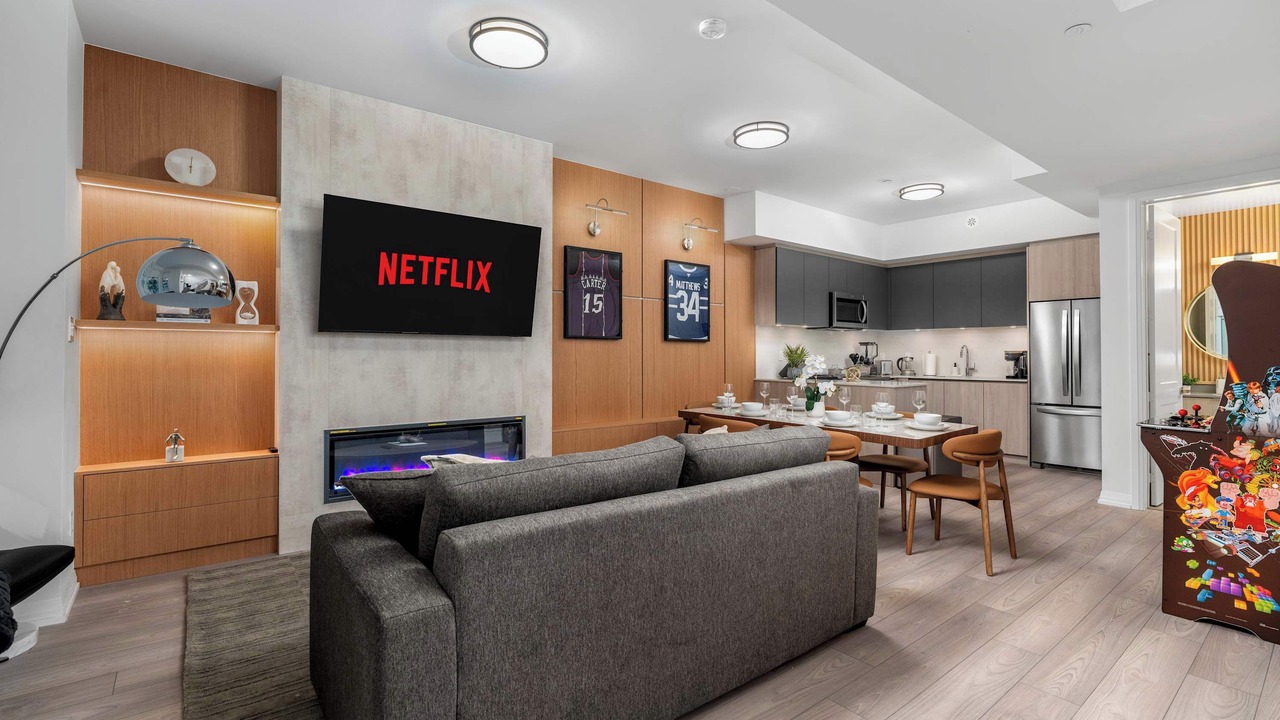 Photo of Livingroom in Toronto Entertainment District