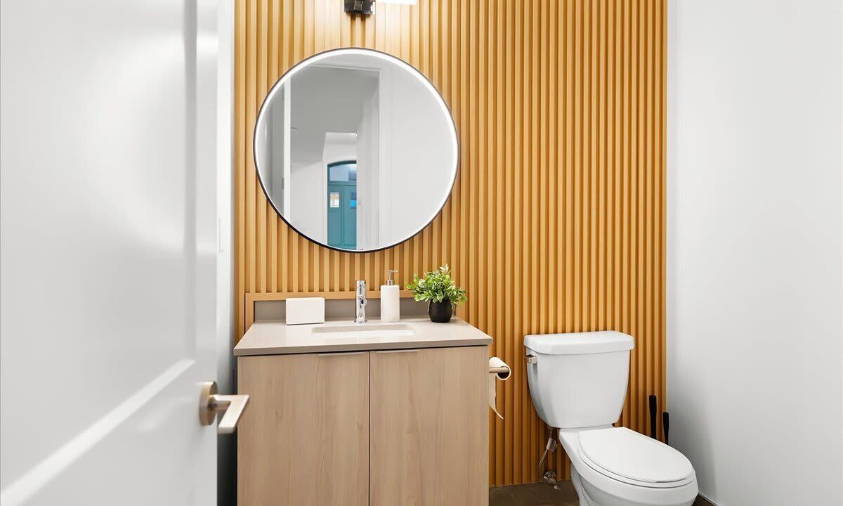 Photo of Bathroom in Toronto Entertainment District