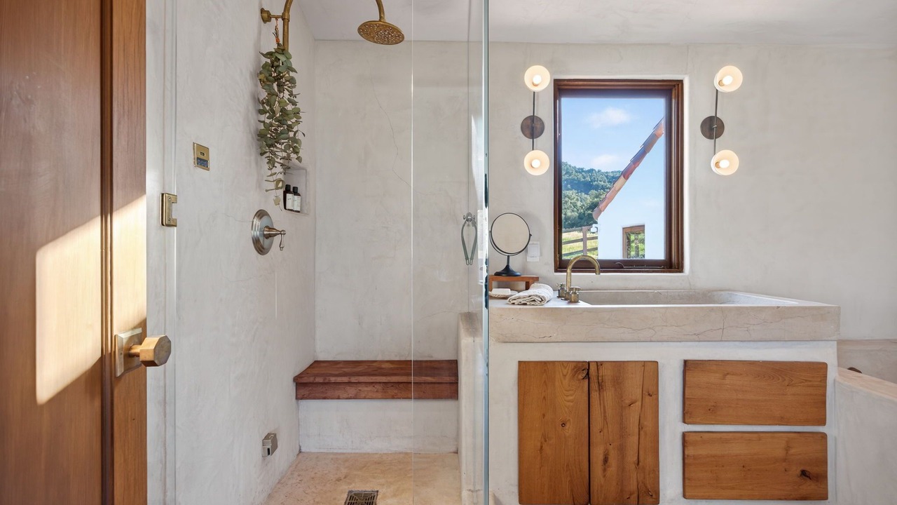 Photo of Bathroom in Ventura County
