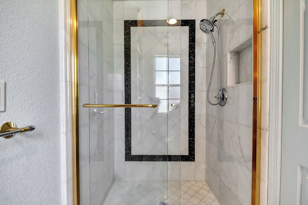 Photo of Bathroom in Canyon Lake