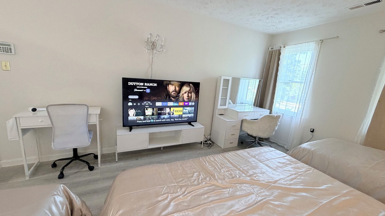 Photo of Bedroom in Calverton