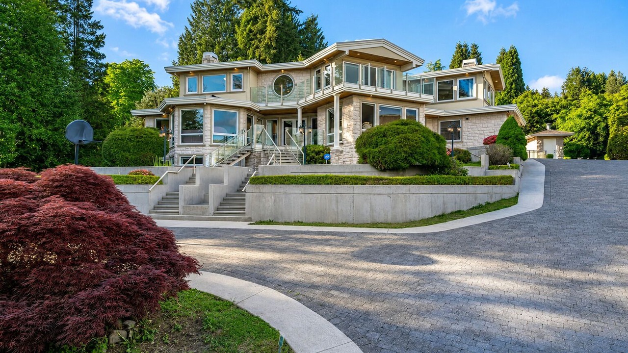 Photo of Outdoor in West Vancouver