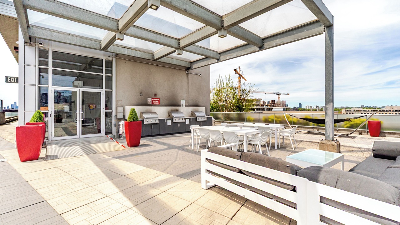 Photo of Outdoor in King West Village