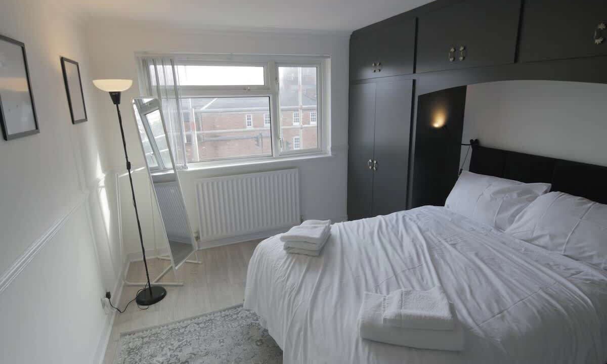Photo of Bedroom in Leamington Spa
