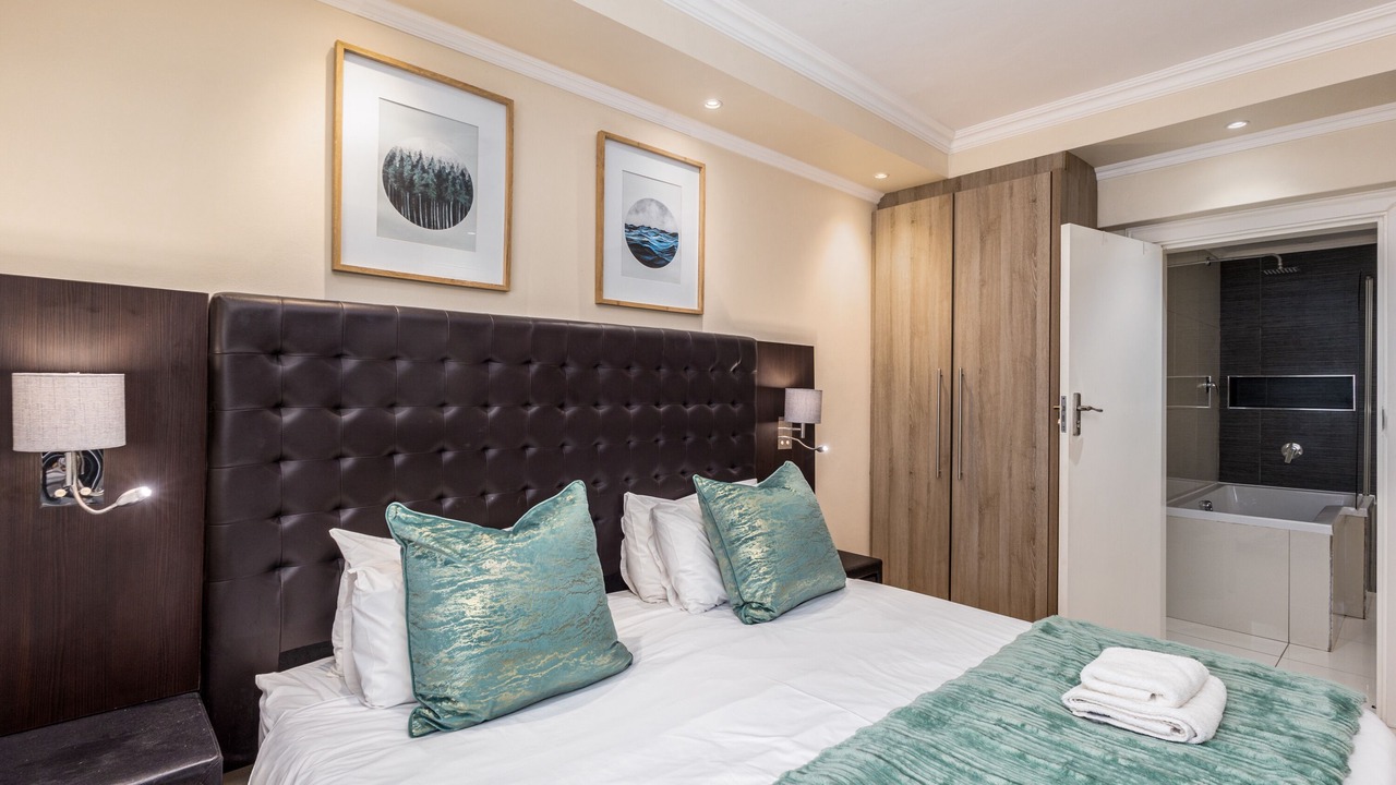 Photo of Bedroom in Mouille Point
