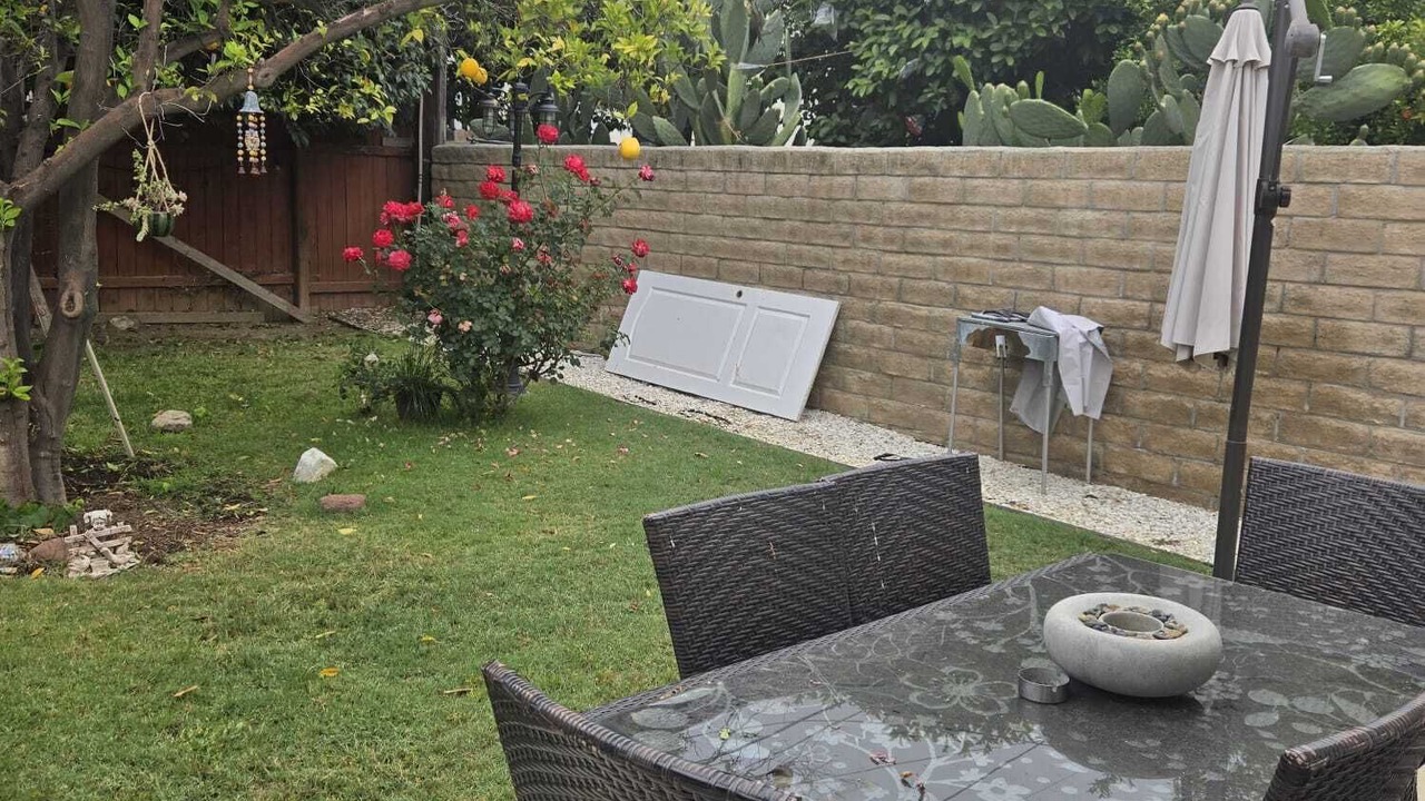 Photo of Outdoor in Canoga Park