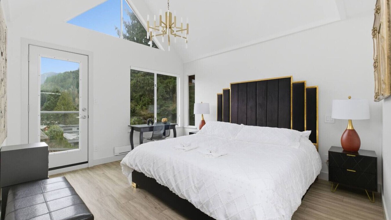 Photo of Bedroom in Horseshoe Bay