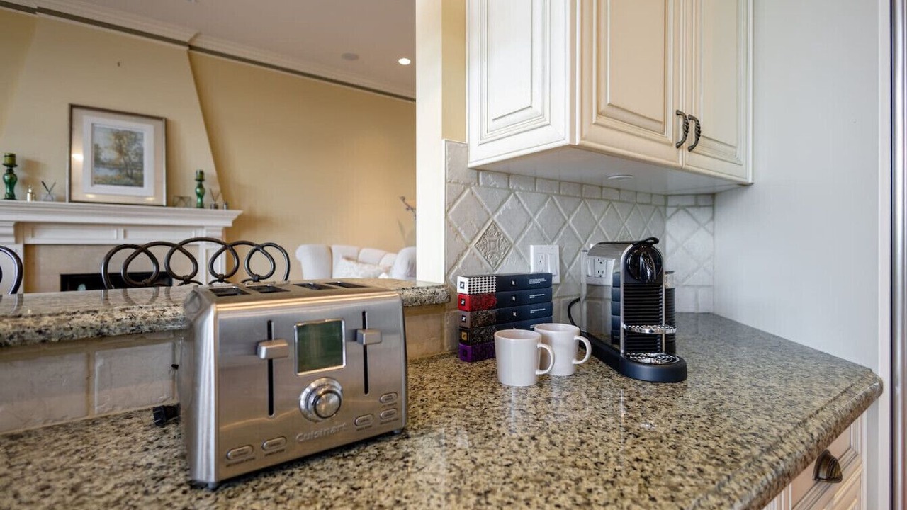 Photo of Kitchen in West Vancouver