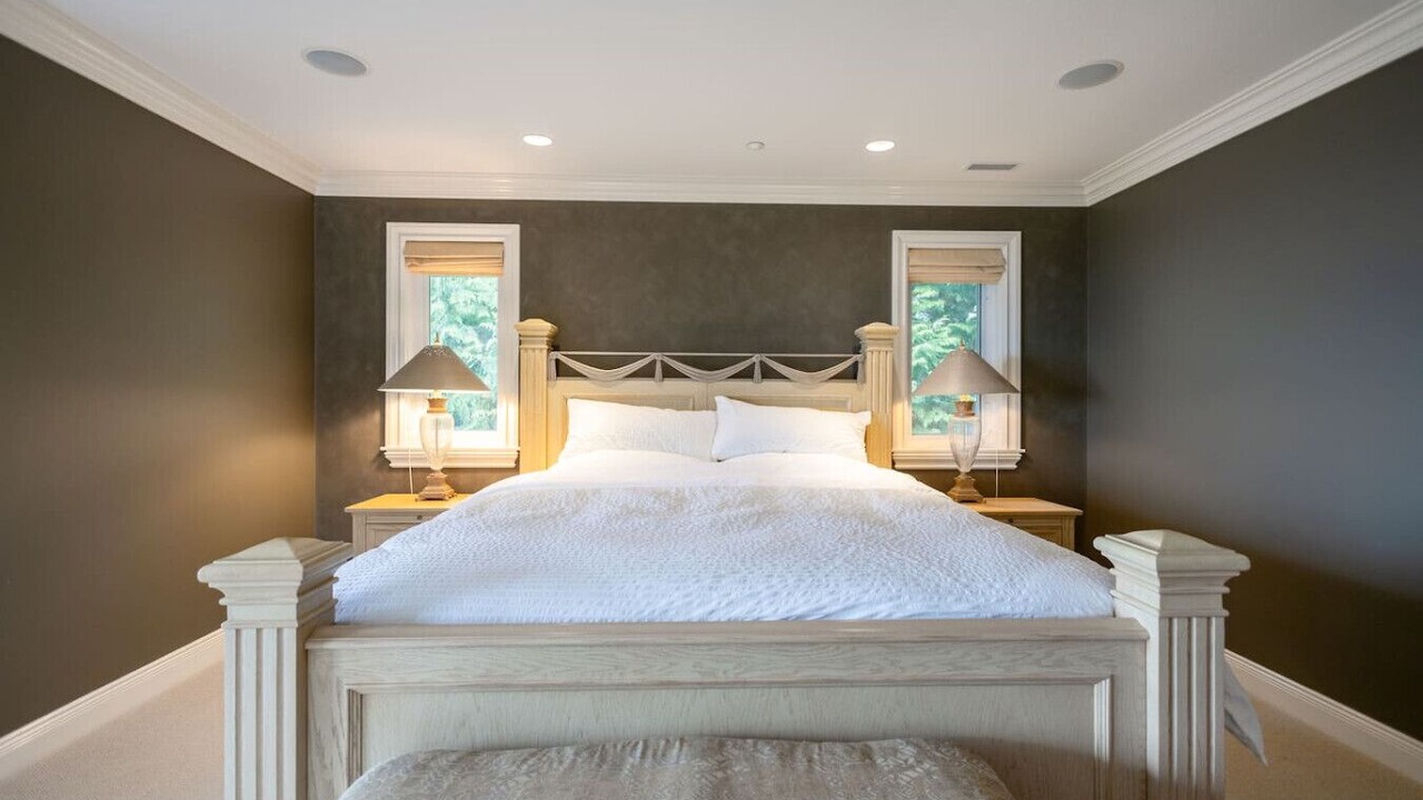 Photo of Bedroom in West Vancouver