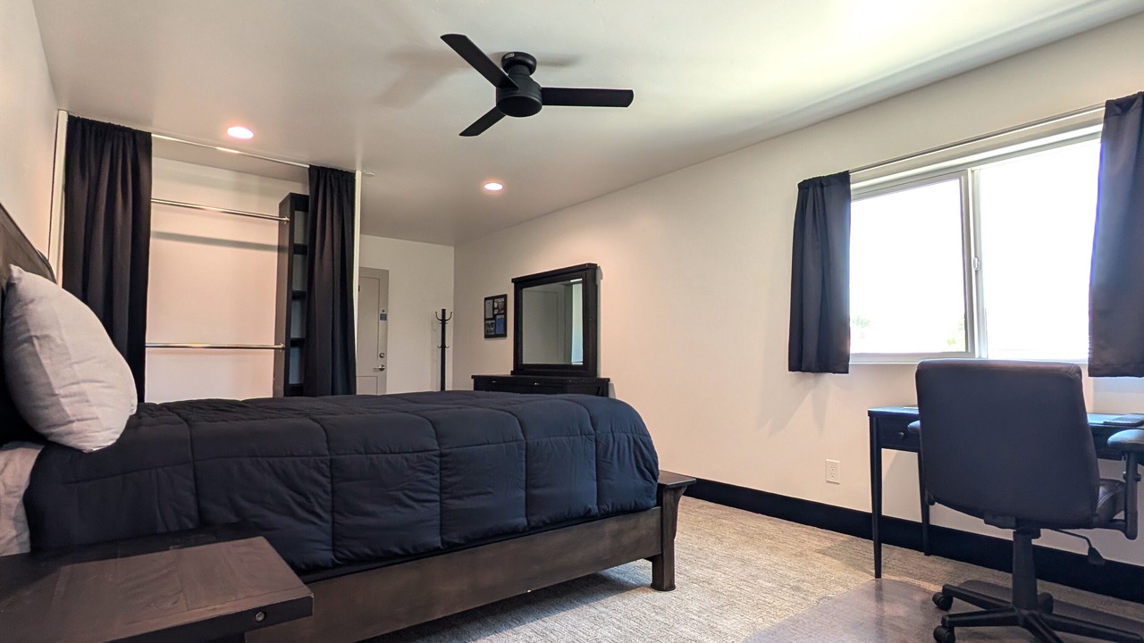 Photo of Bedroom in Canyon Lake
