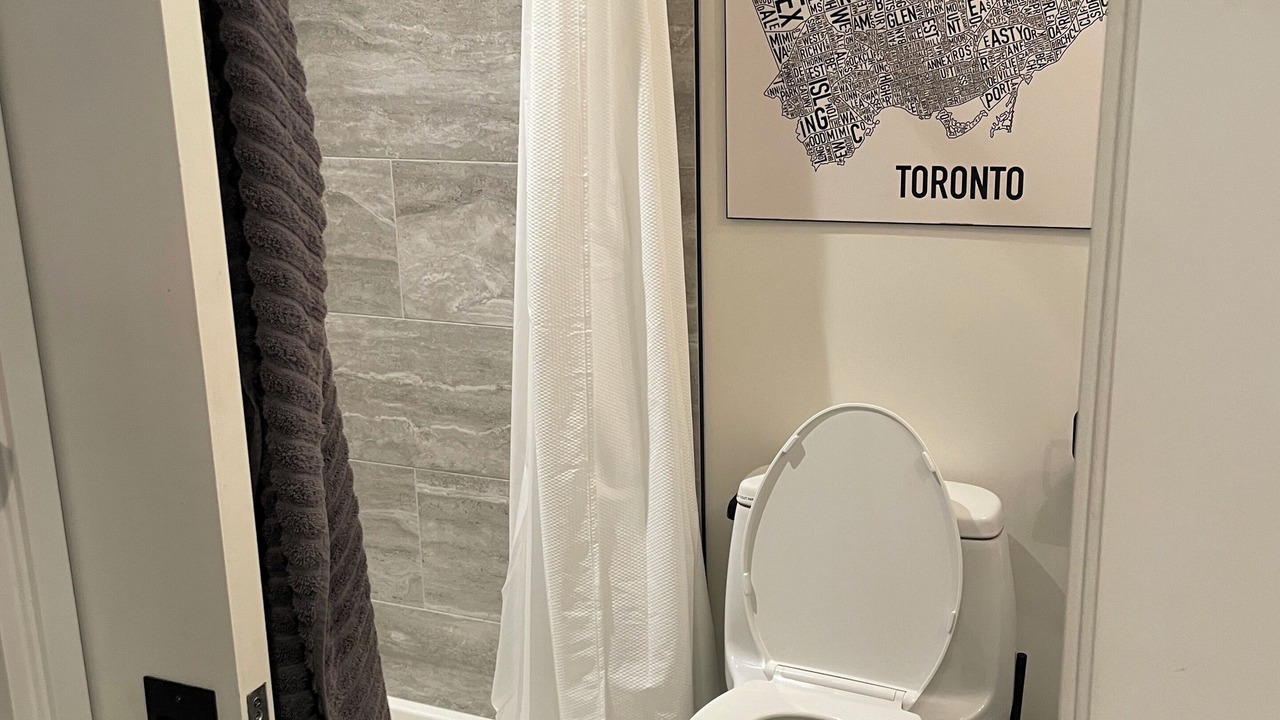 Photo of Bathroom in Hollyburn