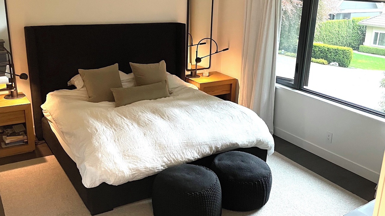Photo of Bedroom in Hollyburn