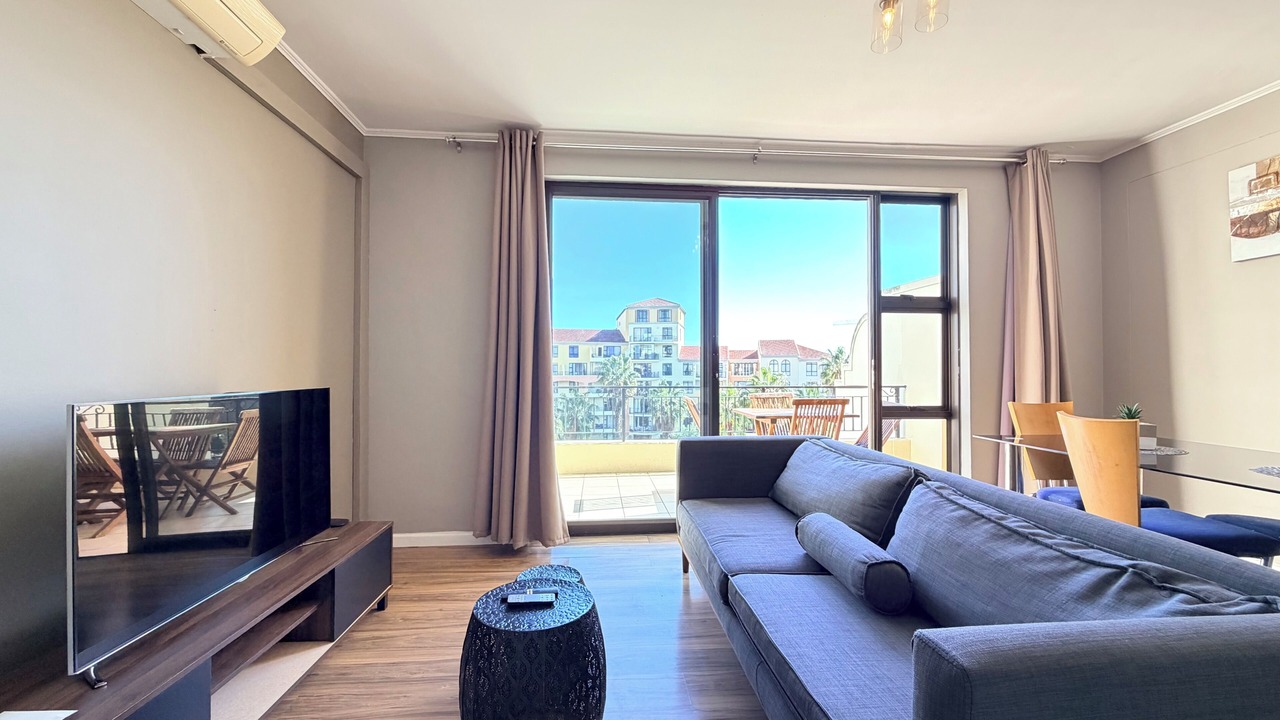 Photo of Livingroom in Century City