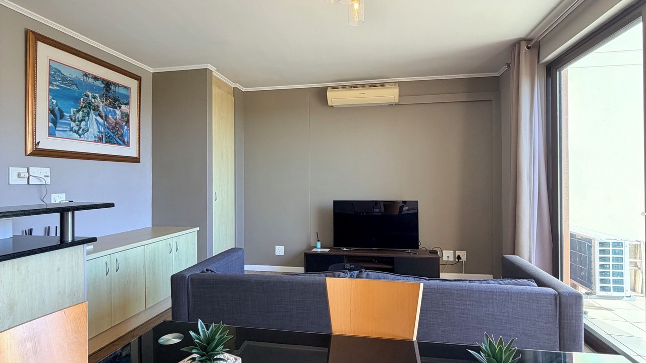 Photo of Livingroom in Century City