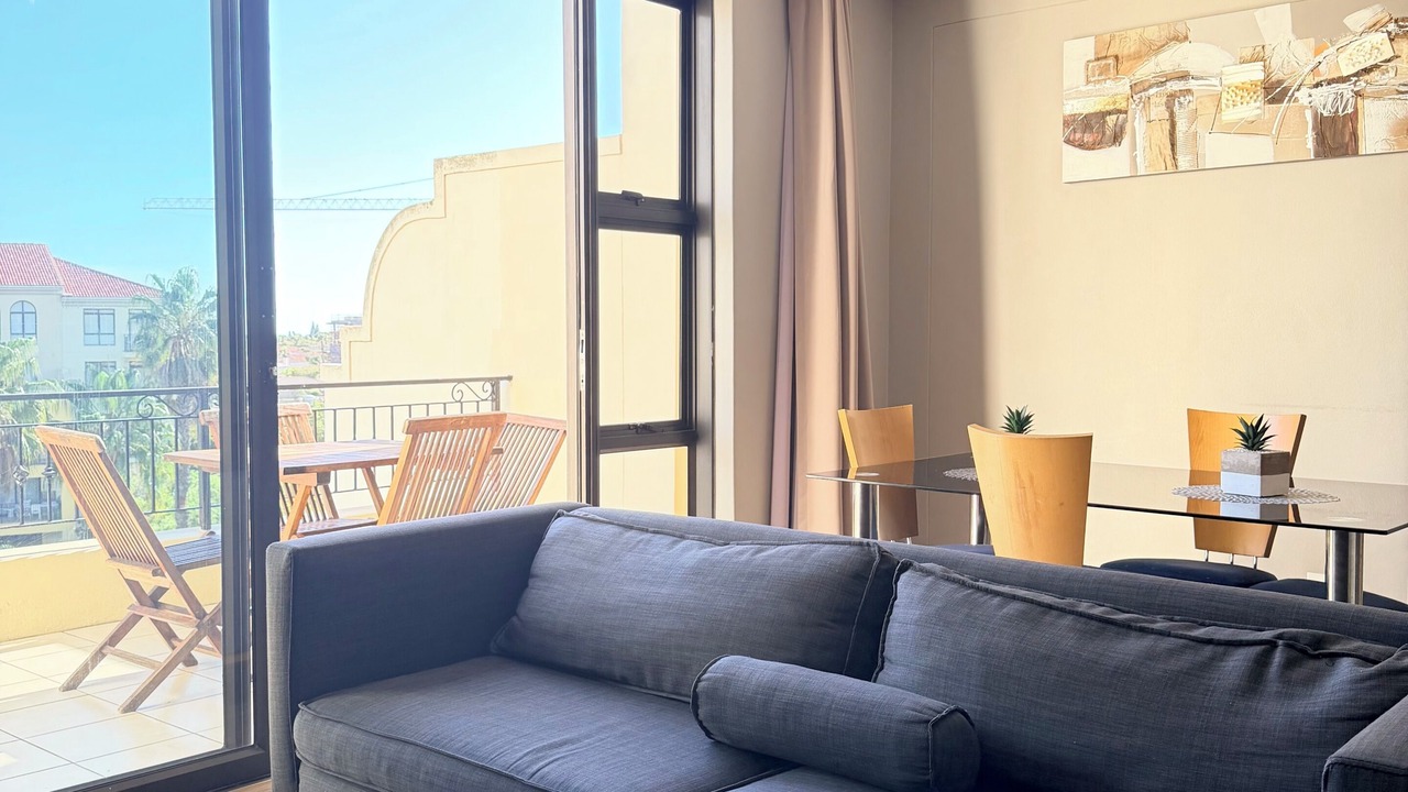 Photo of Livingroom in Century City