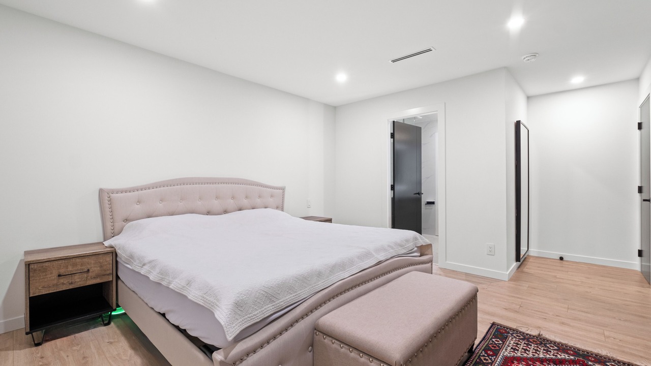 Photo of Bedroom in Upper Lonsdale