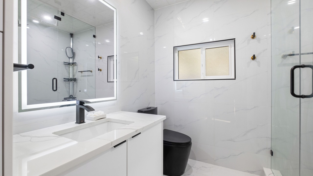 Photo of Bathroom in Upper Lonsdale
