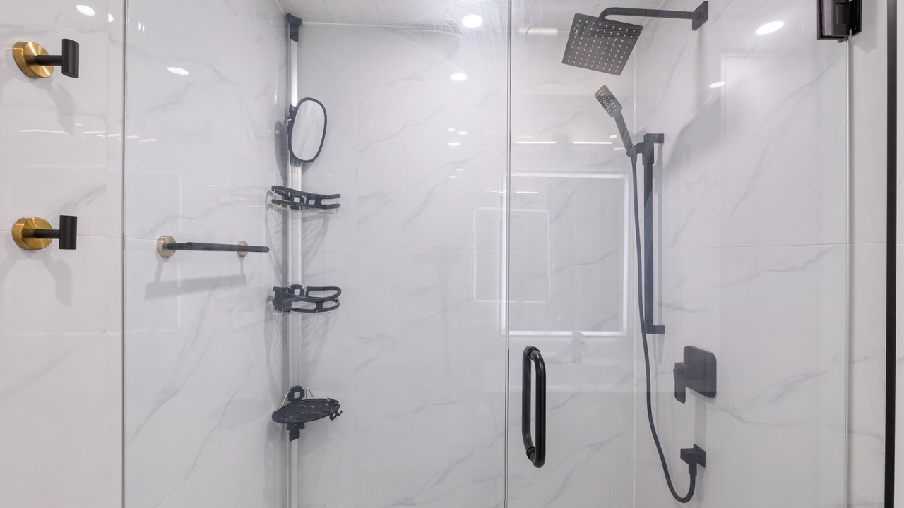 Photo of Bathroom in Upper Lonsdale